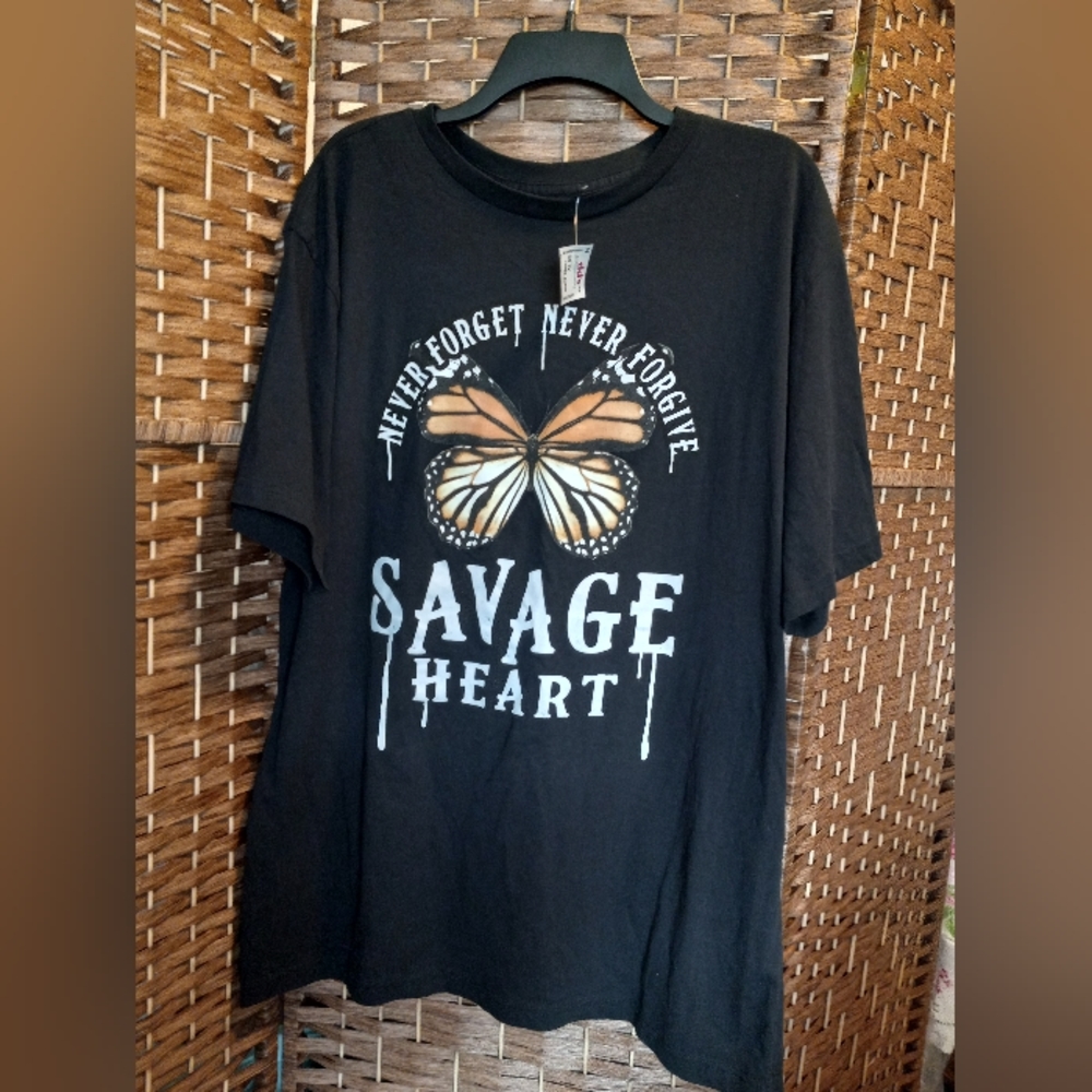 Savage Heart Never Forget Never Forgive Butterfly Graphic Tee Plus Size 2X